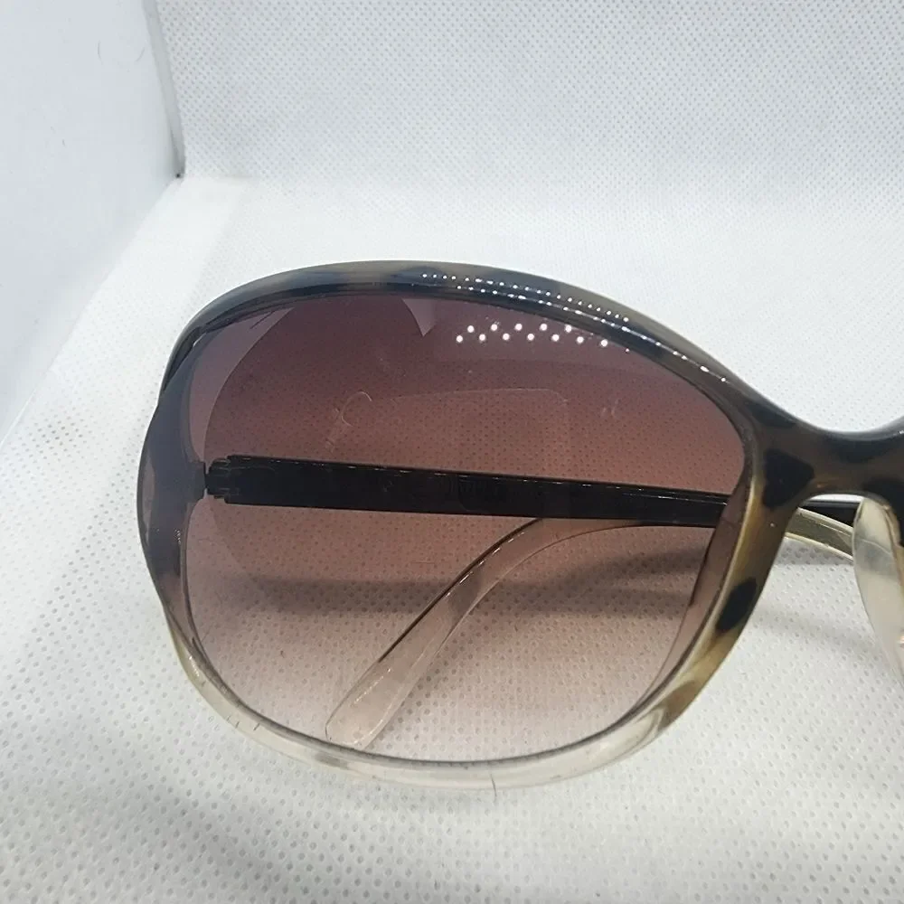 Simply Vera Vera Wang Brown Tortoiseshell Sunglasses